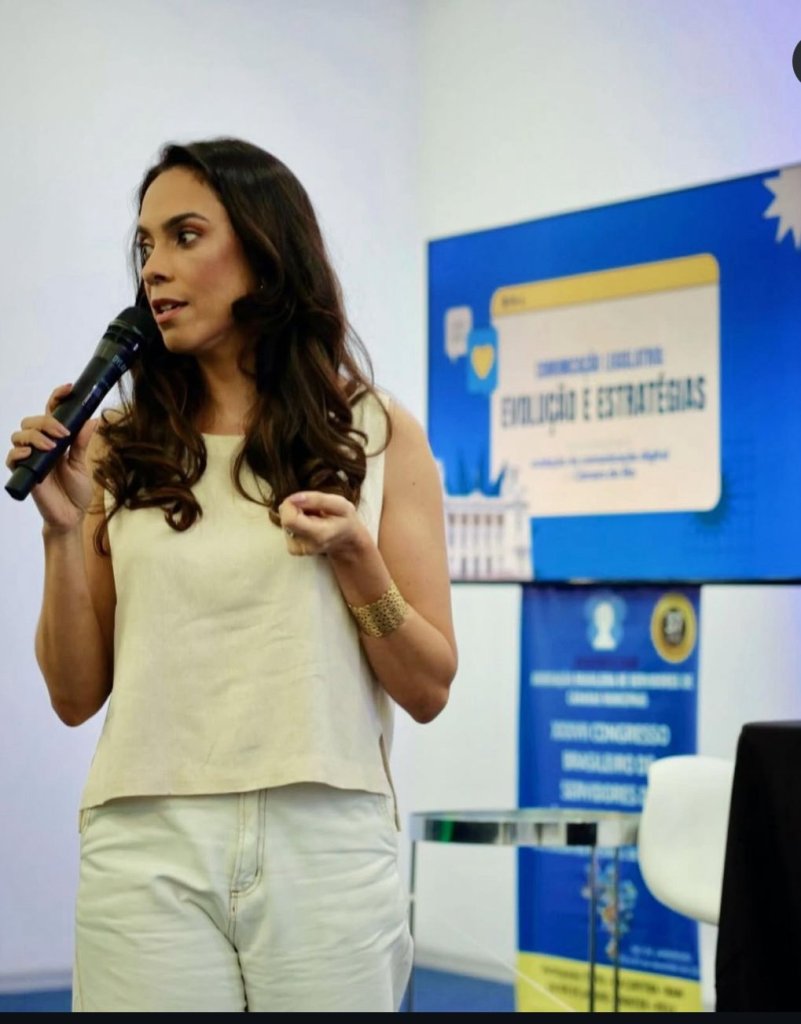 Palestra no XXXVII Congresso da ABRASCAM destaca estratégias e evolução da comunicação legislativa